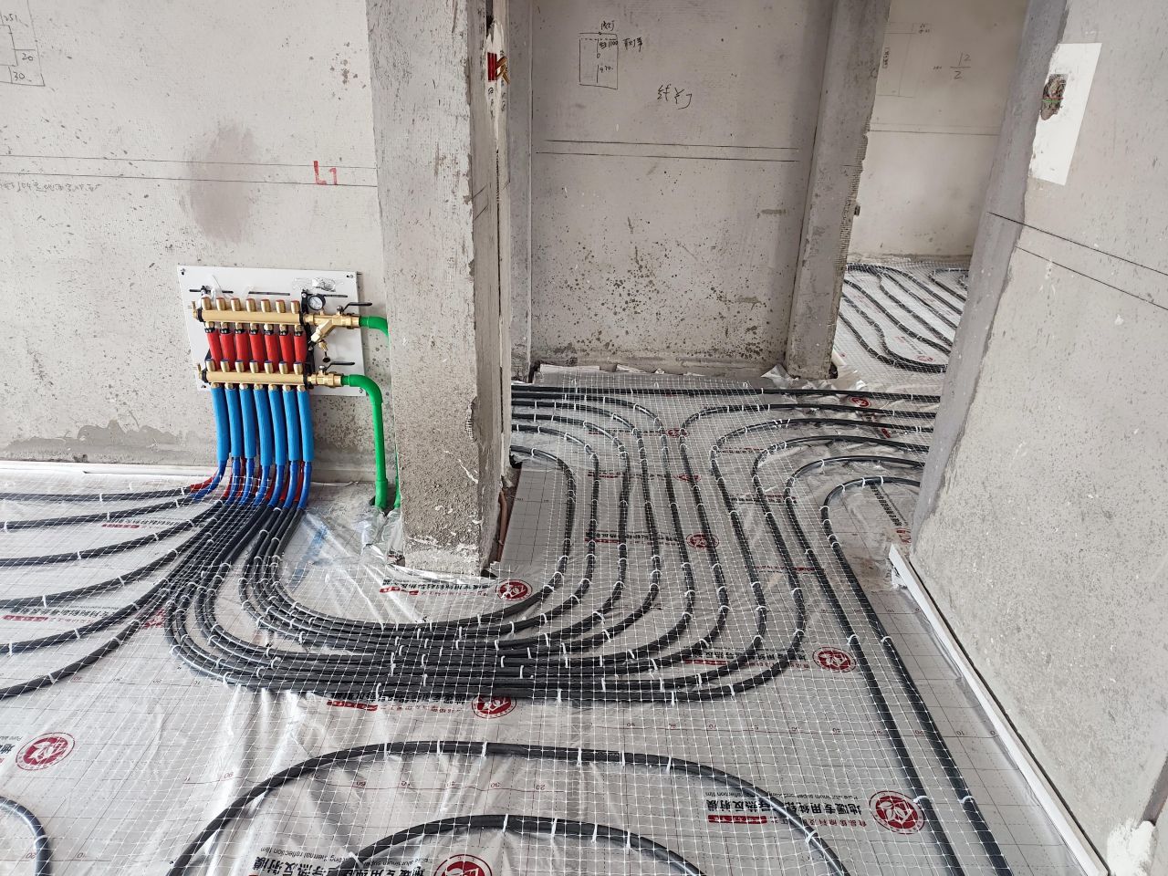 1722587923598933.jpg 1722587923598933.jpg